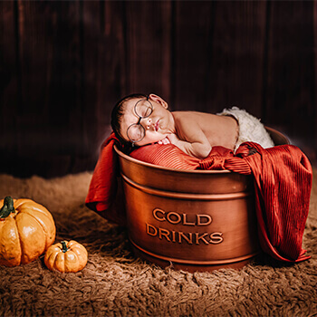 yenidoğan bebek konsept çekimi fikirleri